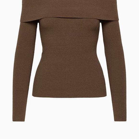 Wilfred off the shoulder sweater in size small in dark blush - Picture 6 of 15